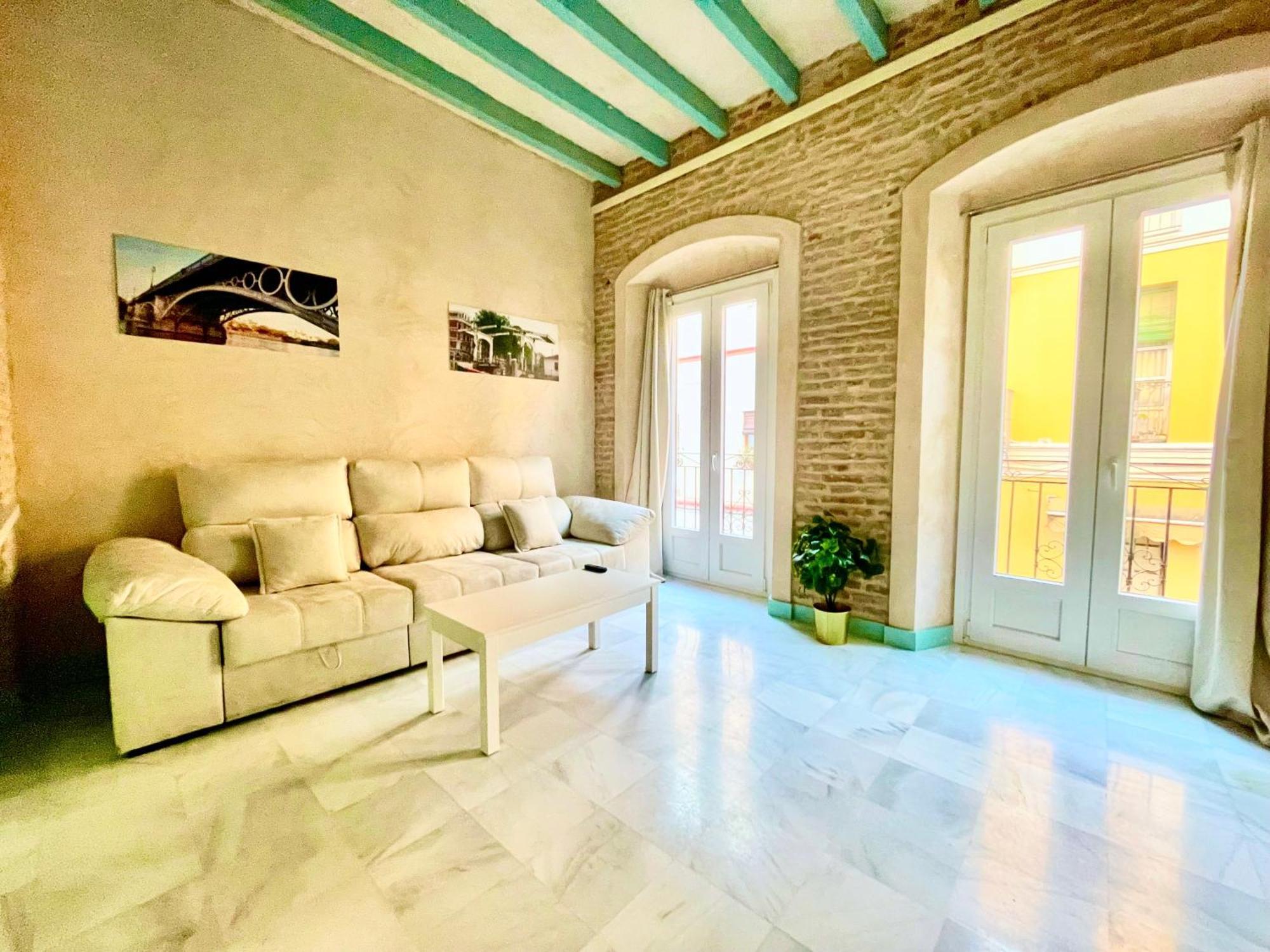 Click Triana Apartment Seville Exterior photo